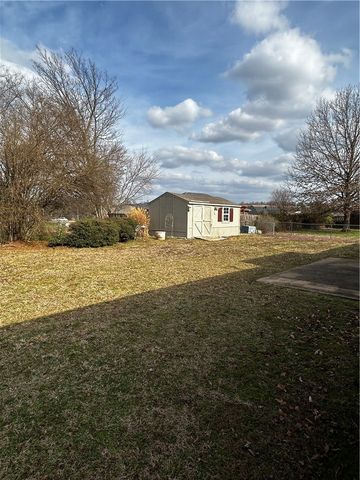 701 Apple Tree Lane, Clarksville, AR 72830