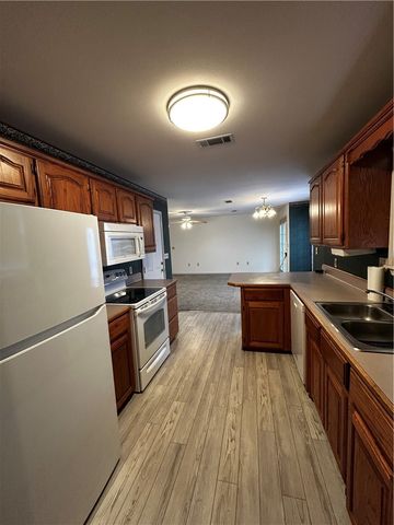 701 Apple Tree Lane, Clarksville, AR 72830