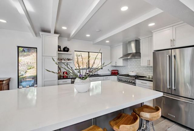 805 Old Mill Pond Rd., Los Gatos, CA 95033