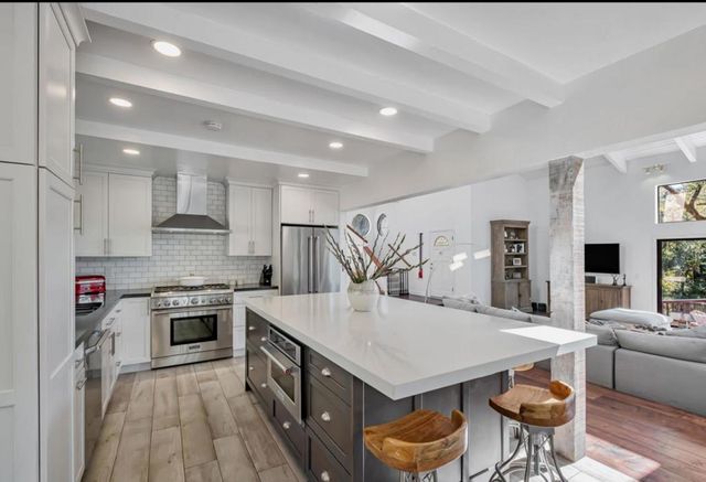 805 Old Mill Pond Rd., Los Gatos, CA 95033