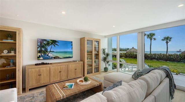 100 SANDS POINT ROAD 114, Longboat Key, FL 34228