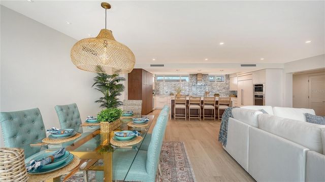 100 SANDS POINT ROAD 114, Longboat Key, FL 34228