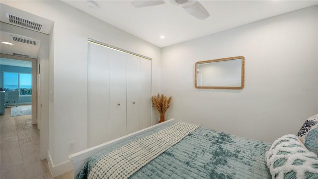 100 SANDS POINT ROAD 114, Longboat Key, FL 34228