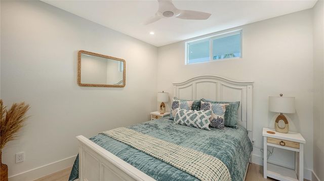 100 SANDS POINT ROAD 114, Longboat Key, FL 34228