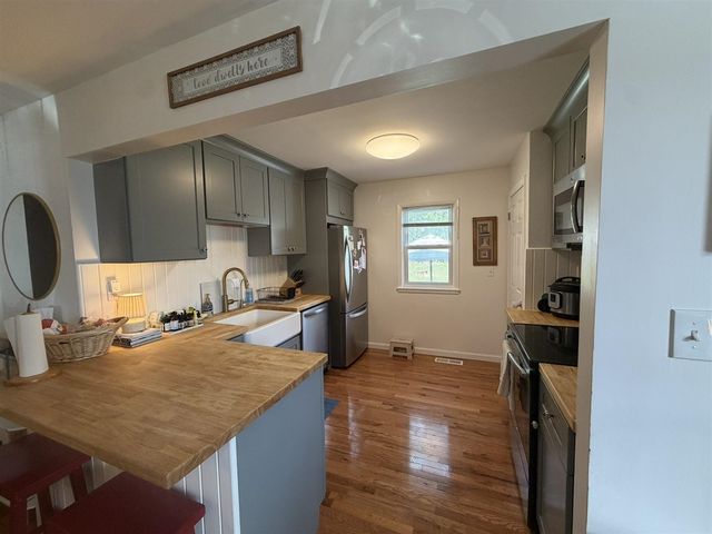 1746 Shankin Drive, Wolverine Lake, MI 48390
