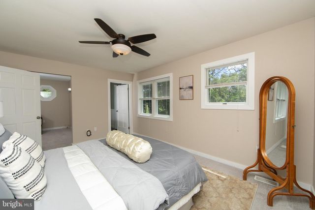 335 CINNAMINSON ST, Philadelphia, PA 19128