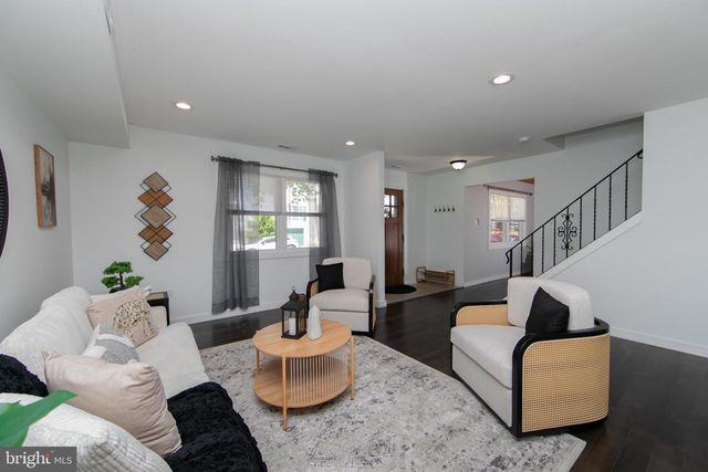 335 CINNAMINSON ST, Philadelphia, PA 19128