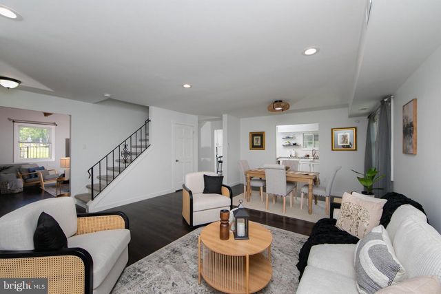 335 CINNAMINSON ST, Philadelphia, PA 19128