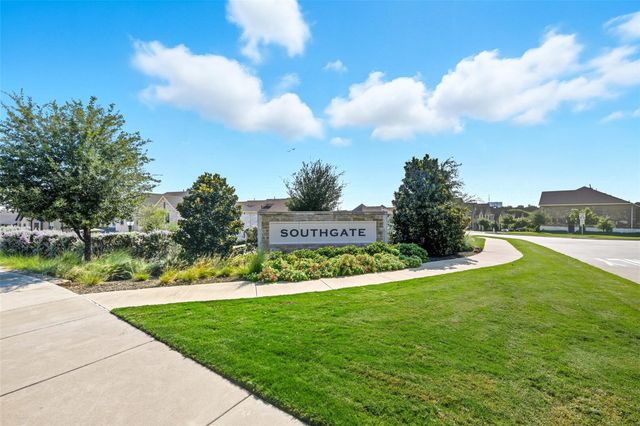 1319 Casselberry Drive, Flower Mound, TX 75028
