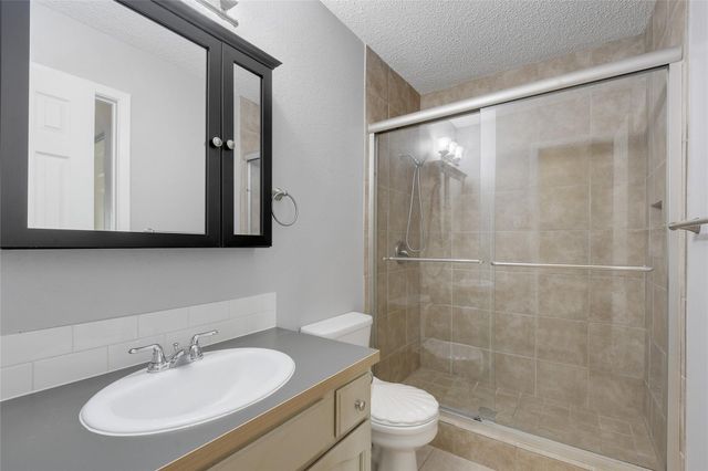 1800 Cinnamon PATH A, Austin, TX 78704