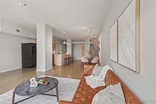 915 Olive Street 1002, St Louis, MO 63101