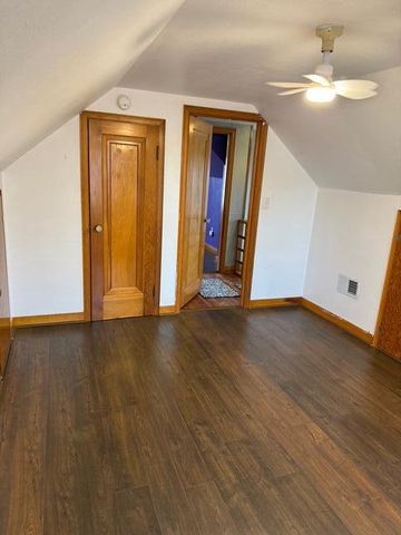 627 Powell STREET, La Crosse, WI 54603