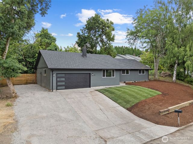 703 NW 117th Street, Vancouver, WA 98685