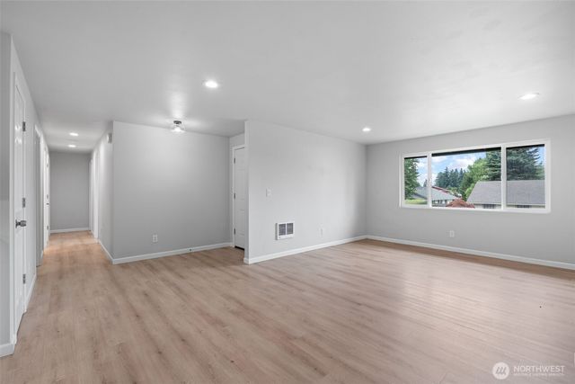 703 NW 117th Street, Vancouver, WA 98685