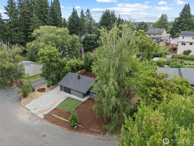 703 NW 117th Street, Vancouver, WA 98685