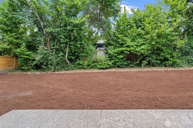 703 NW 117th Street, Vancouver, WA 98685