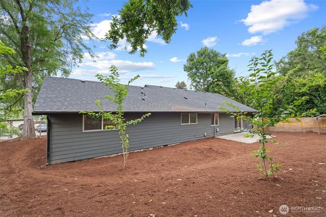 703 NW 117th Street, Vancouver, WA 98685