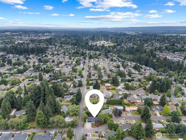 703 NW 117th Street, Vancouver, WA 98685