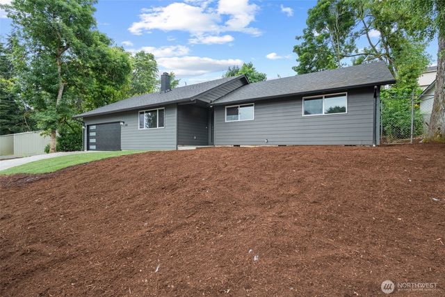703 NW 117th Street, Vancouver, WA 98685