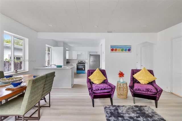 511 NE 131st St, North Miami, FL 33161