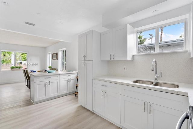 511 NE 131st St, North Miami, FL 33161