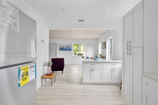 511 NE 131st St, North Miami, FL 33161