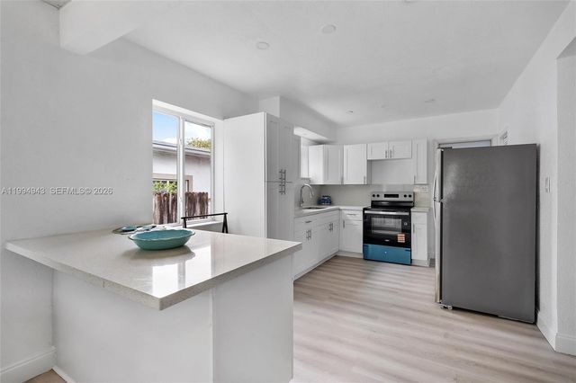 511 NE 131st St, North Miami, FL 33161