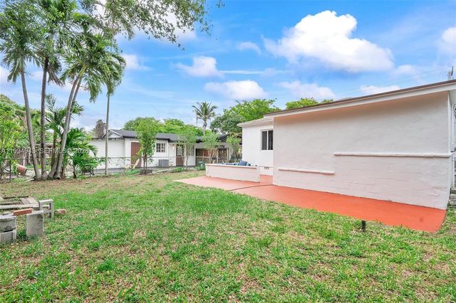 511 NE 131st St, North Miami, FL 33161