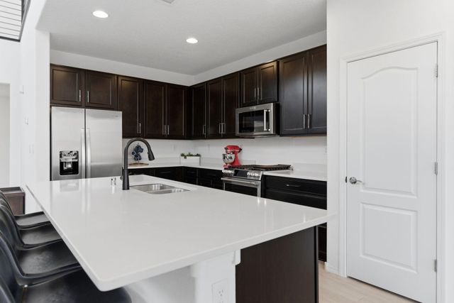 923 Zafiro Road SE, Rio Rancho, NM 87124