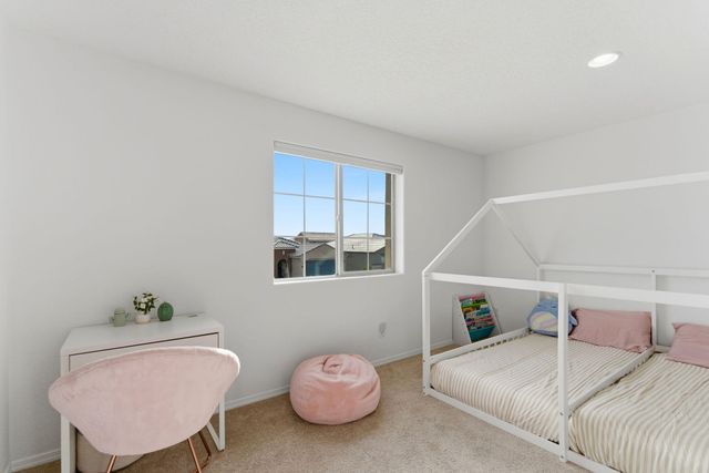 923 Zafiro Road SE, Rio Rancho, NM 87124