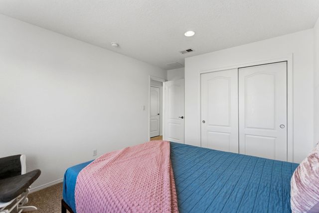 923 Zafiro Road SE, Rio Rancho, NM 87124