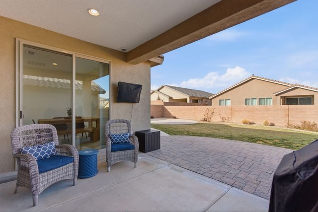 923 Zafiro Road SE, Rio Rancho, NM 87124