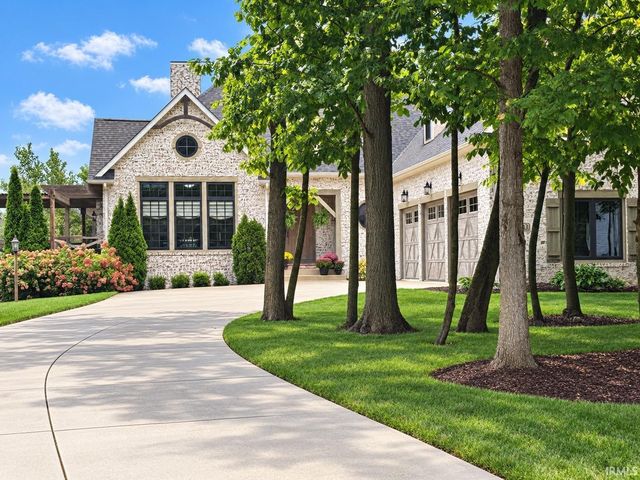 5933 Deer Hollow Road, Auburn, IN 46706