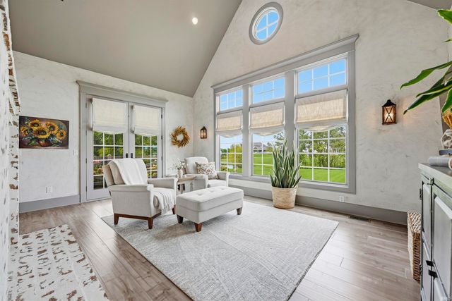 5933 Deer Hollow Road, Auburn, IN 46706