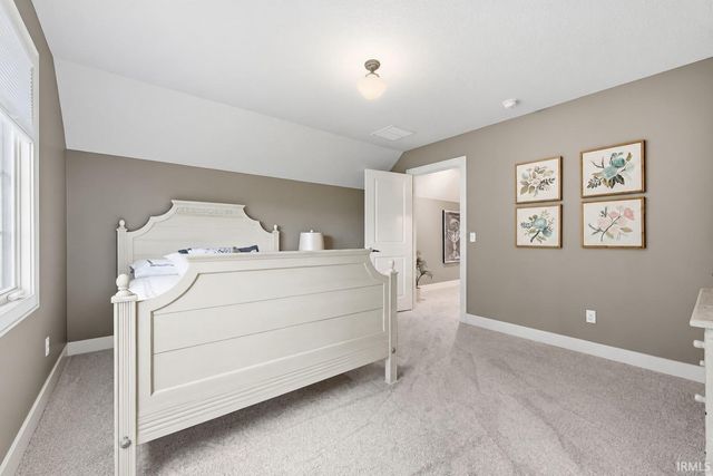 5933 Deer Hollow Road, Auburn, IN 46706
