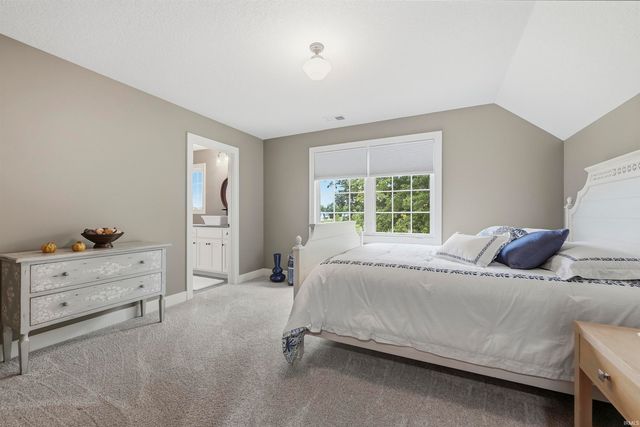 5933 Deer Hollow Road, Auburn, IN 46706
