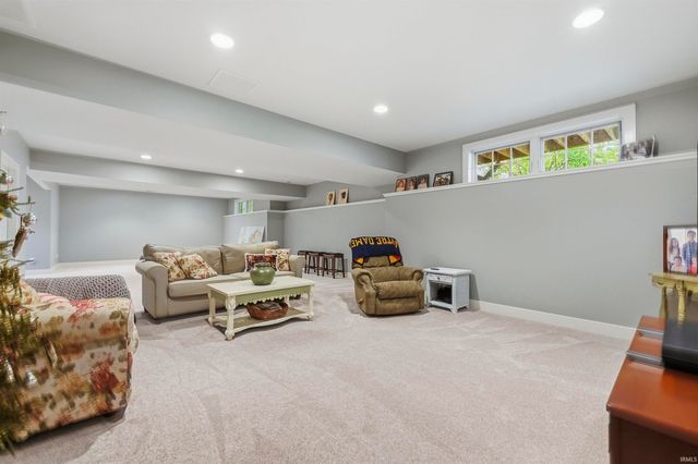 5933 Deer Hollow Road, Auburn, IN 46706