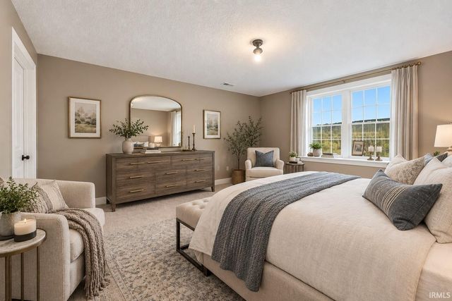 5933 Deer Hollow Road, Auburn, IN 46706