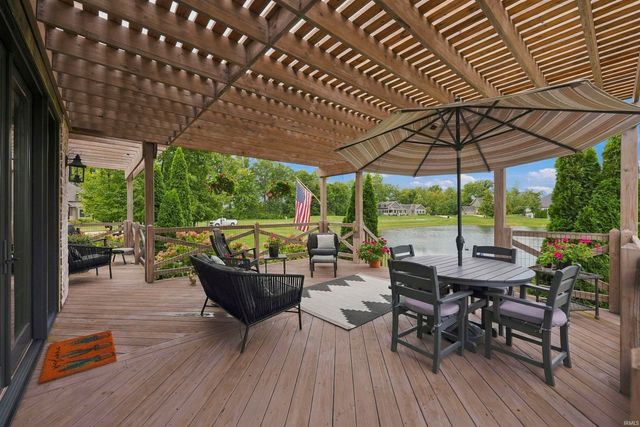 5933 Deer Hollow Road, Auburn, IN 46706