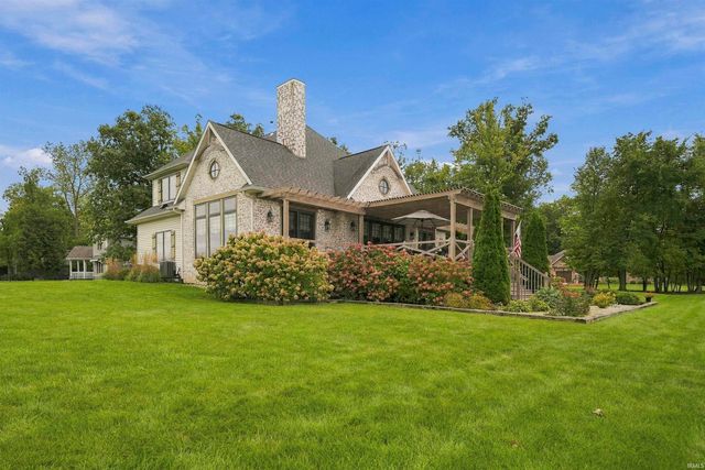 5933 Deer Hollow Road, Auburn, IN 46706