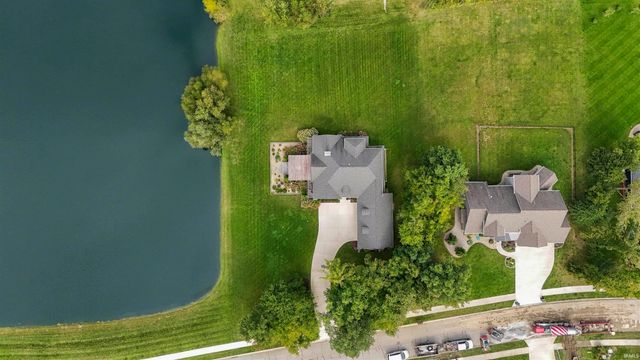 5933 Deer Hollow Road, Auburn, IN 46706