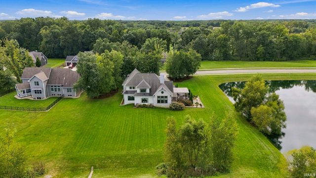 5933 Deer Hollow Road, Auburn, IN 46706