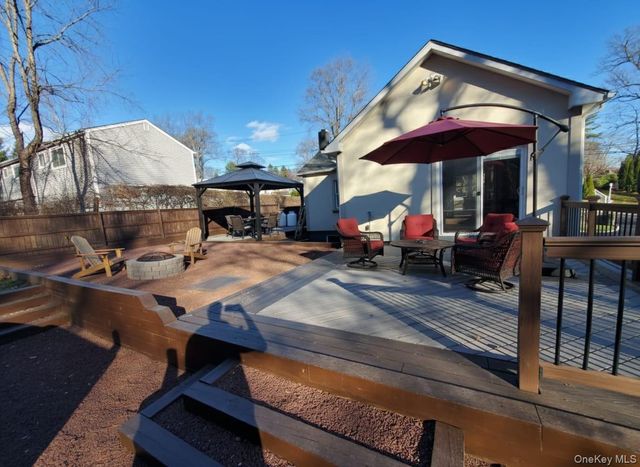 31 Cardoza Avenue, Mohegan Lake, NY 10547