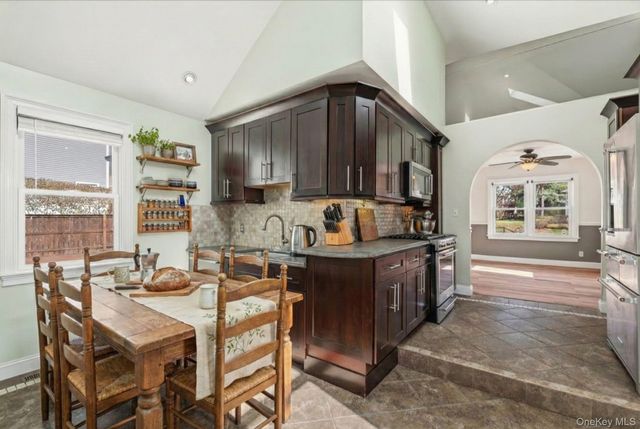 31 Cardoza Avenue, Mohegan Lake, NY 10547