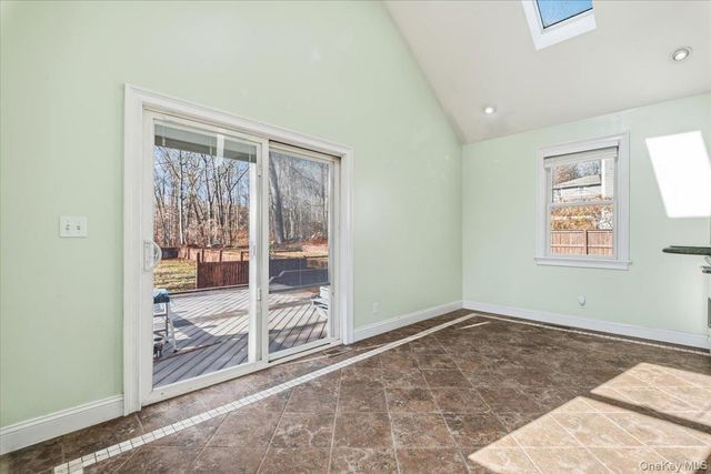 31 Cardoza Avenue, Mohegan Lake, NY 10547