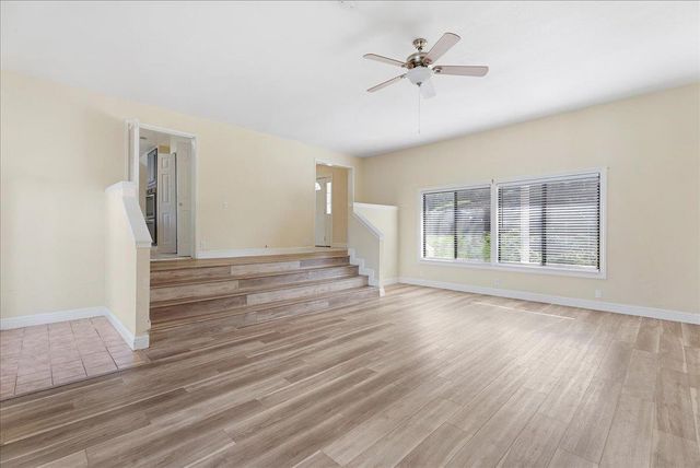 2717 Knollwood Dr, Cameron Park, CA 95682