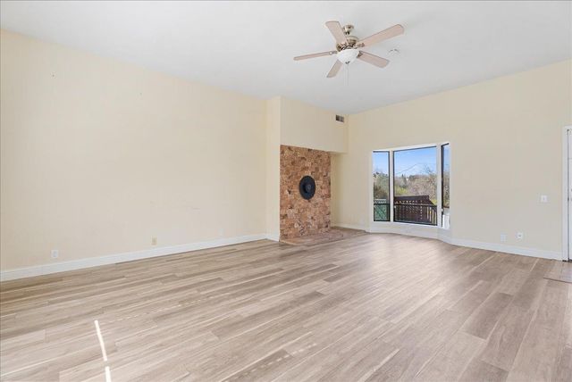 2717 Knollwood Dr, Cameron Park, CA 95682