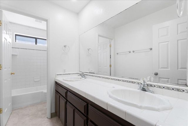 2717 Knollwood Dr, Cameron Park, CA 95682