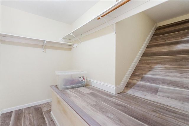 2717 Knollwood Dr, Cameron Park, CA 95682