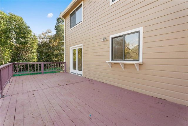 2717 Knollwood Dr, Cameron Park, CA 95682